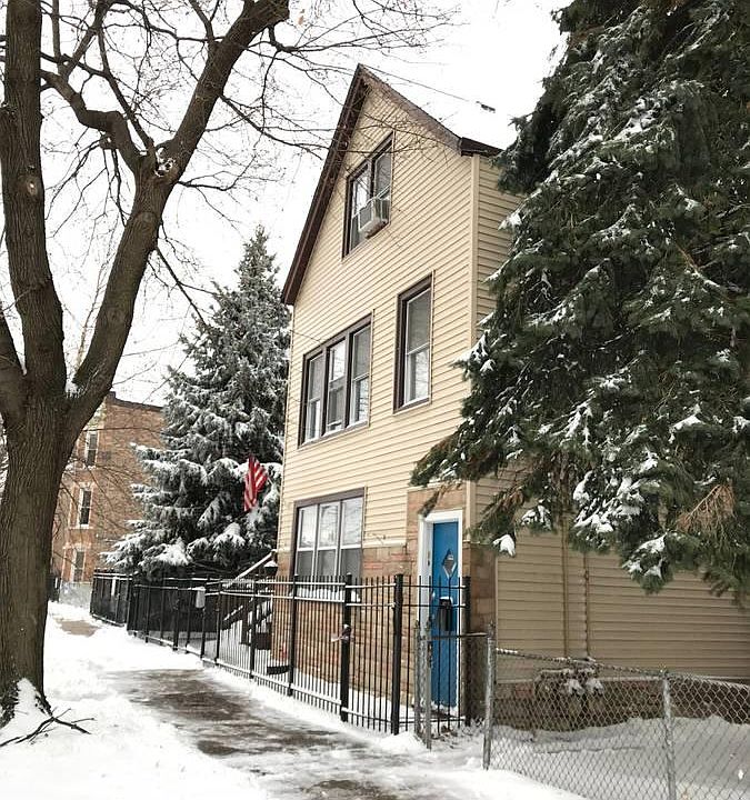 1st image of 2840 N Lawndale Ave #1