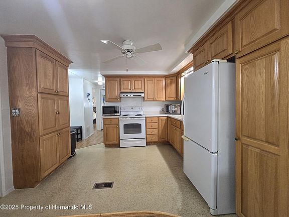 4th image of 7366 First Loop Ave