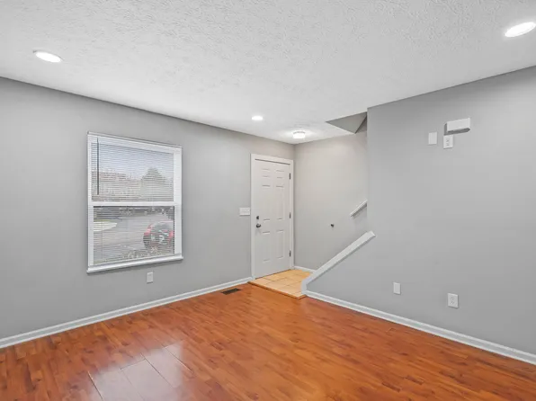 562 Mawyer Dr #138, Columbus, OH 43085