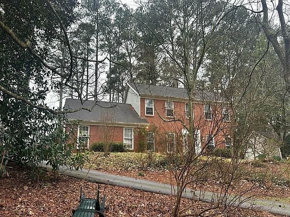 3rd image of 2203 Wood Glen Ln SE