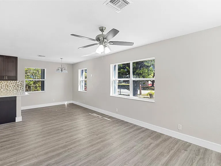 2171 NW 29th Ave — Photo 11