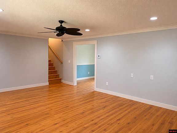 3rd image of 2116 Newberry Rd