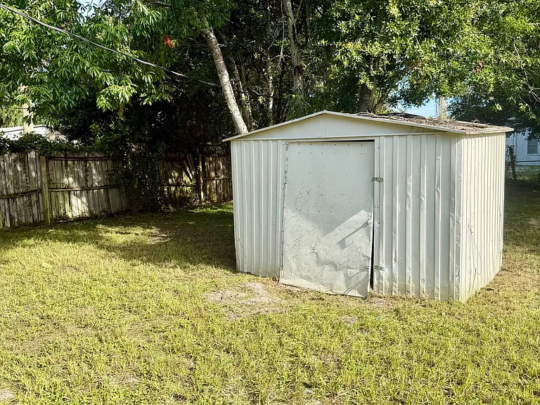 2337 Florence Rd — Photo 17