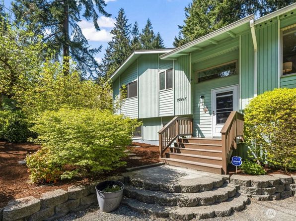 22415 Sunridge Way NE, Poulsbo, WA 98370