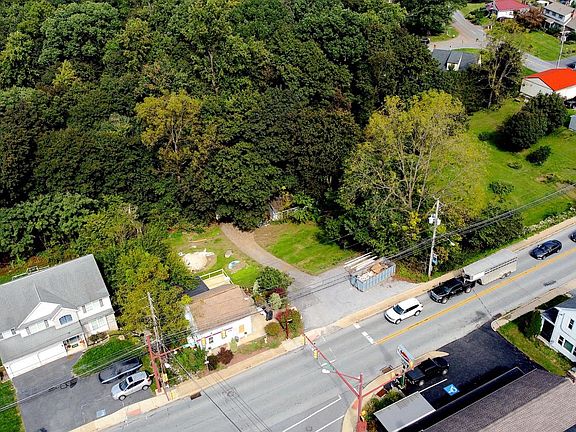 2nd image of 2045 Rear Main St