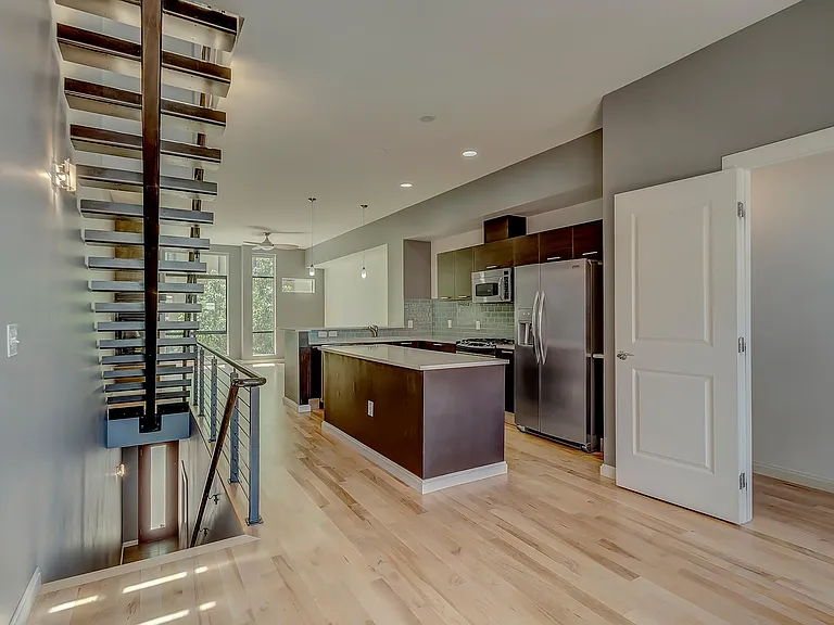2345 Walnut St #17 — Photo 3