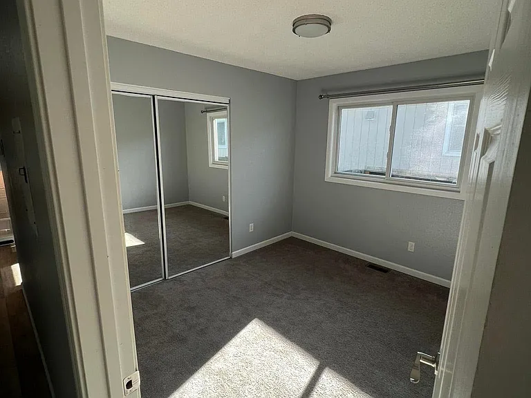 530 Carin Pl #1 — Photo 9