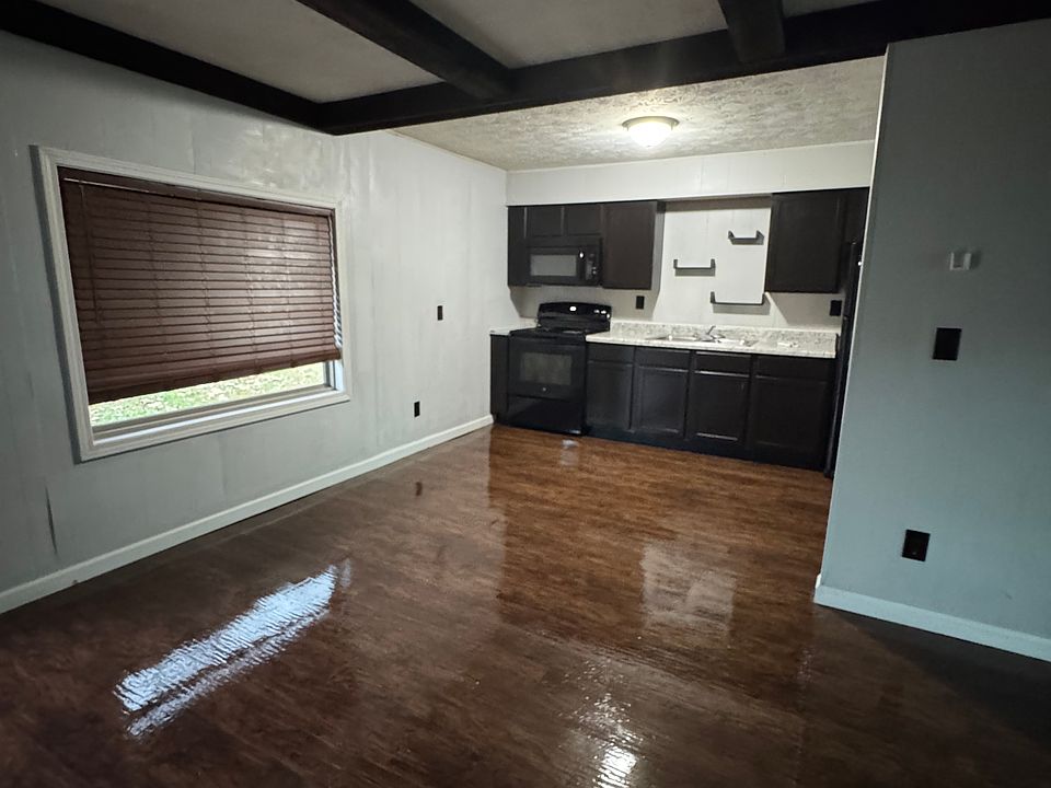 1st image of 900 Crique Side Dr APT 2