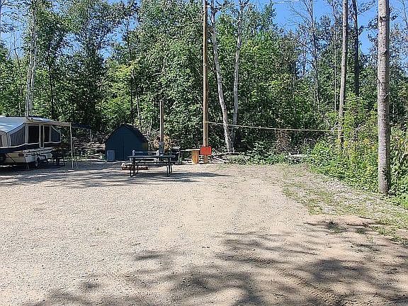 3rd image of 13765 N Mackinaw Hwy