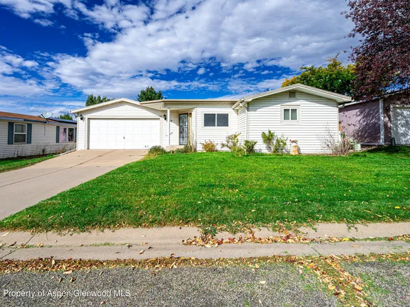 45 W Tamarack Cir, Parachute, CO 81635