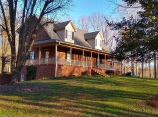 2244 N Asheboro School Rd, Asheboro, NC 27203