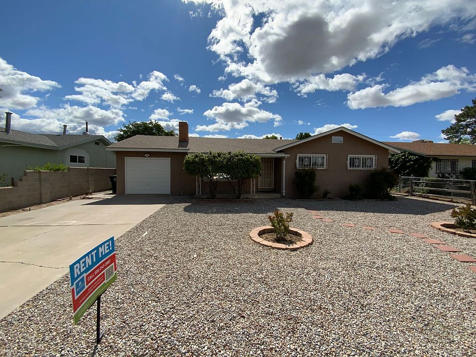 1st image of 2838 La Veta Dr NE