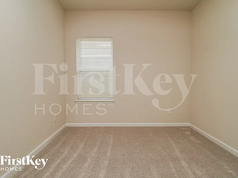 3058 Hill Point St — Photo 13