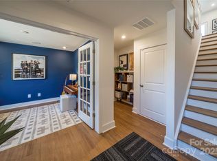 7007 Impulse Ct, Charlotte, NC 28205