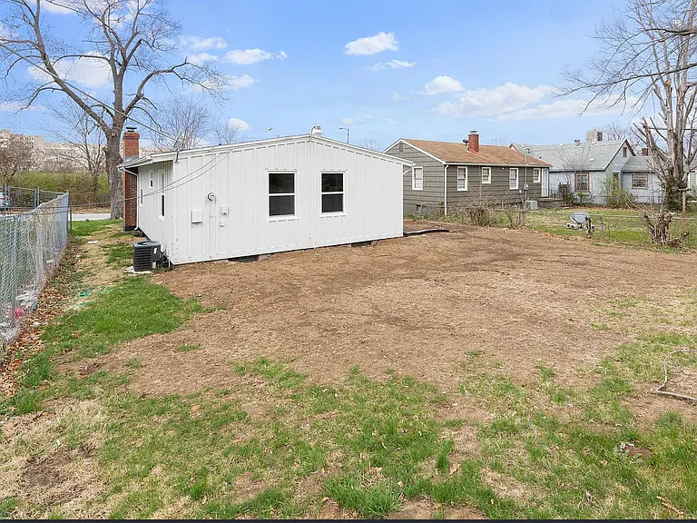 6455 Chestnut Ave — Photo 16
