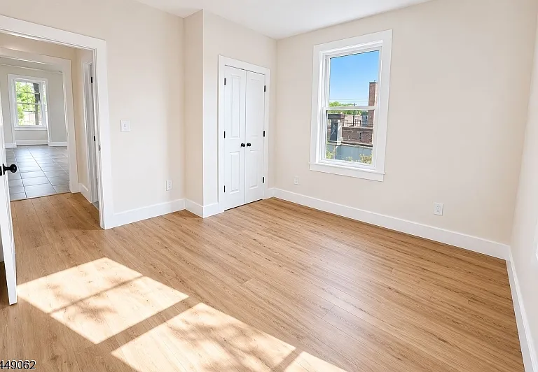 223 Munn Ave #2L — Photo 4