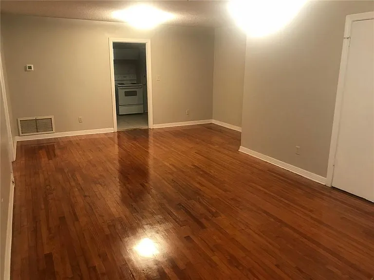 1506 Flowers Dr #B — Photo 10