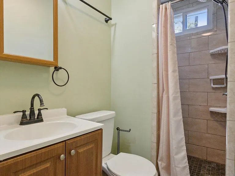 467 Ripka St — Photo 10