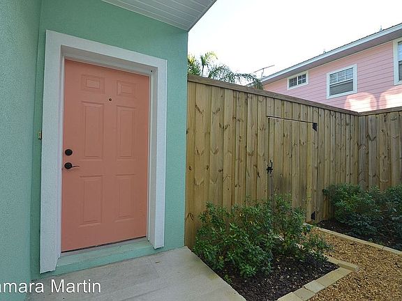 3rd image of 496 Acacia St
