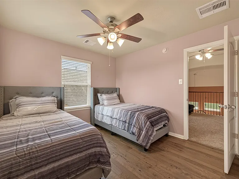 4502 Mallory Creek Dr — Photo 20