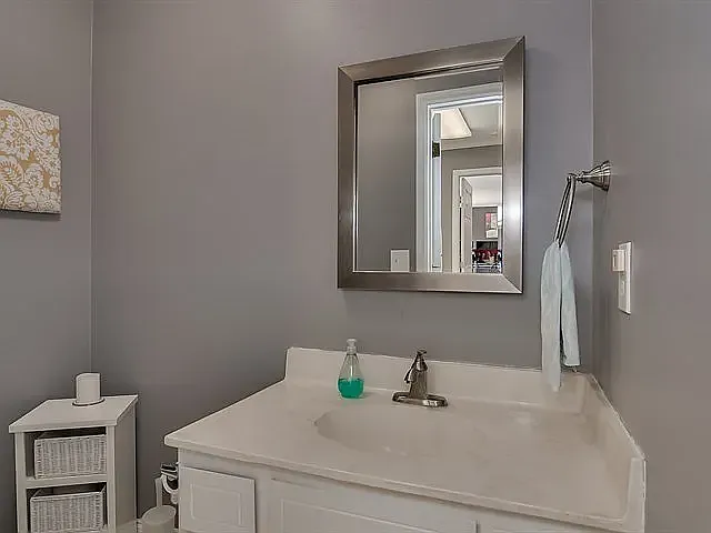 717 Ravenel Rd — Photo 9