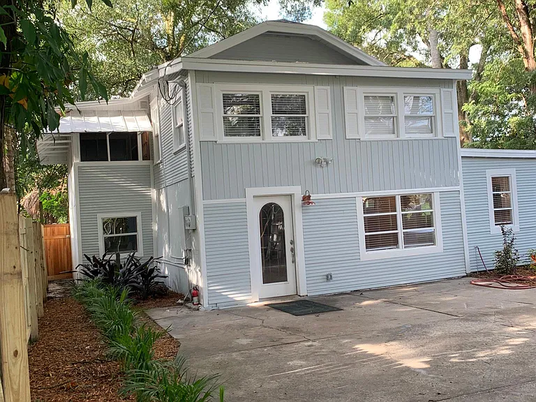 202 W Emma St — Photo 19
