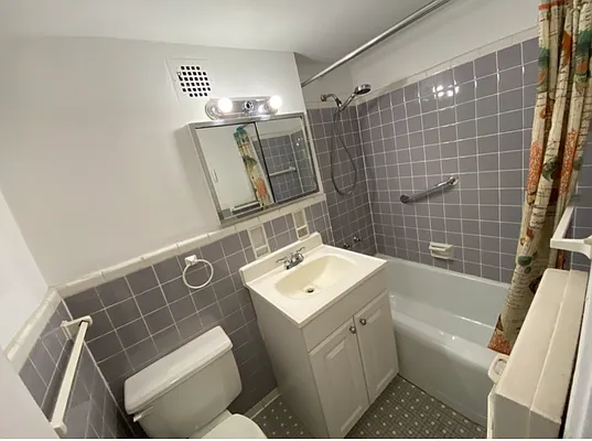 Sold by Remax City Square | media 5