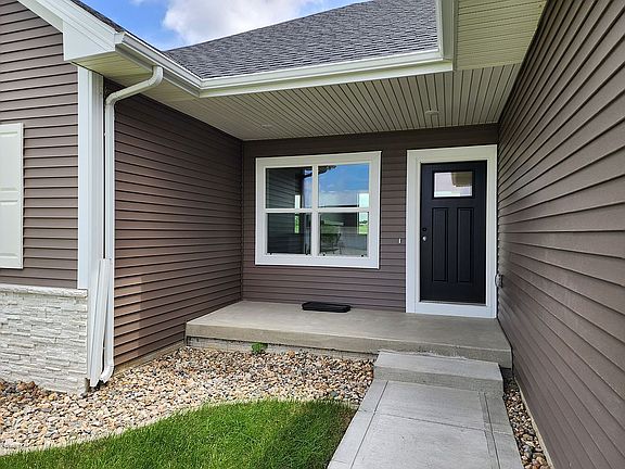 2nd image of 1806 Camblin Dr