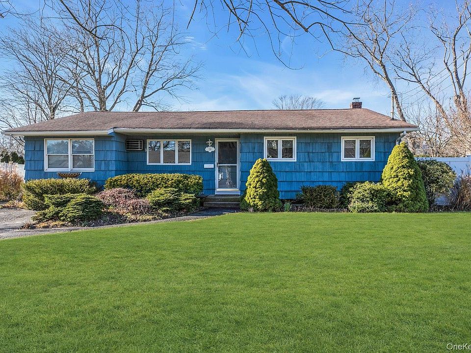 1st image of 128 Wyandanch Road