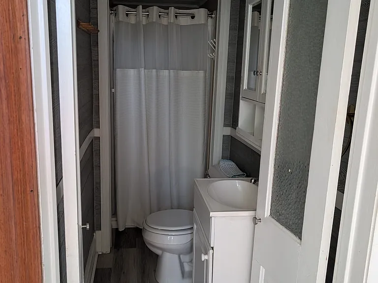 207 E Church St #1B — Photo 21