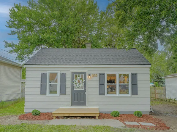 310 Majestic St SE, Kentwood, MI 49548