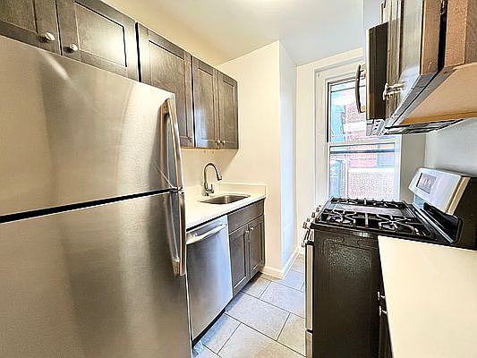 4th image of 34-47 90th St APT H11