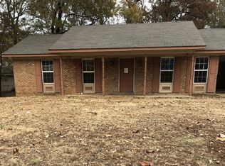 140 Carole St, Bolivar, TN 38008