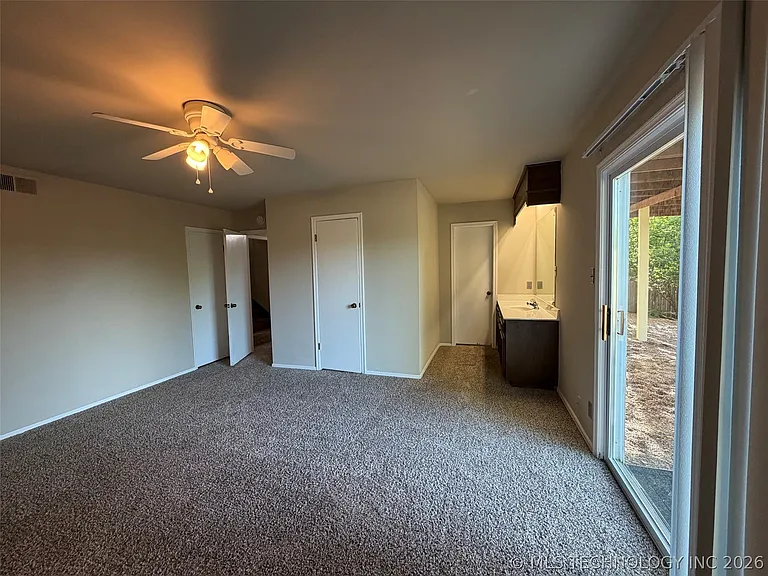 3925 E 60th Pl — Photo 32