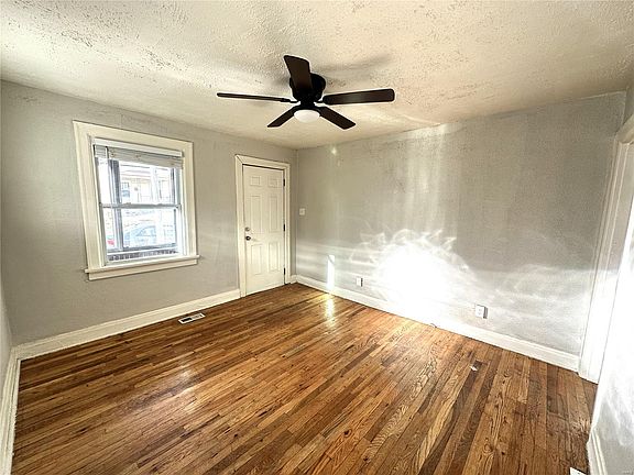 4th image of 8356 College Ave
