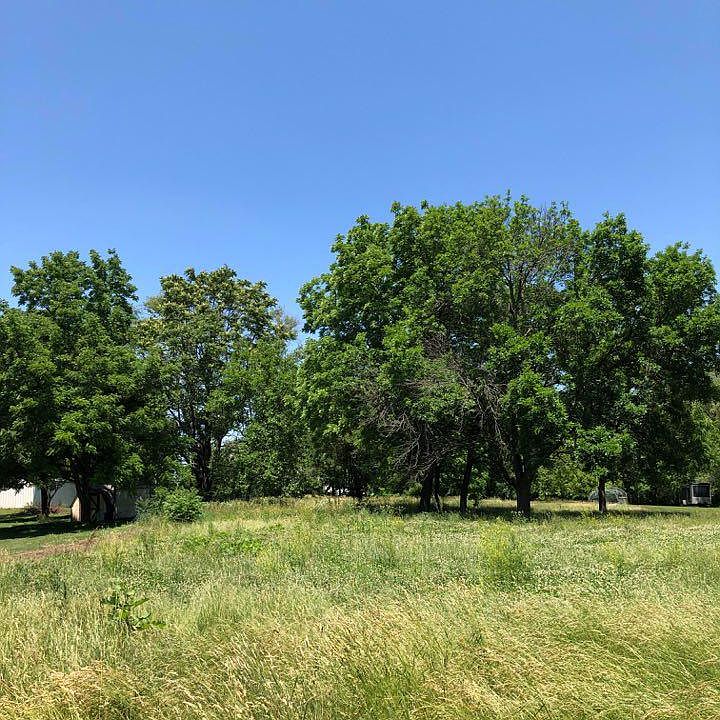 2nd image of 3060 NE 44th Ave