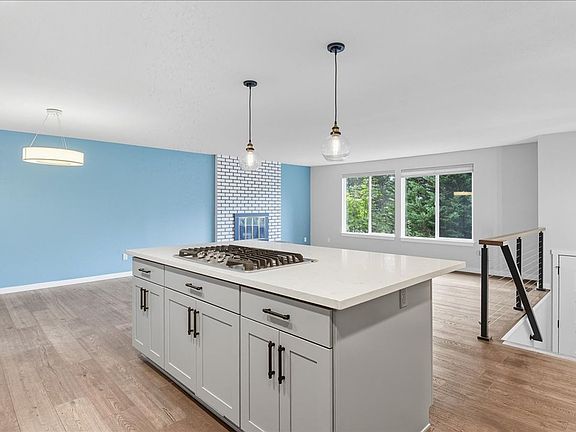 3rd image of 17830 147th Pl NE