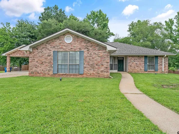 607 E Woodhaven St, White Oak, TX 75693