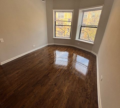 3rd image of 1311 W Leland Ave APT 2