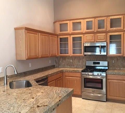 5th image of 10188 Birch Bluff Ln #0