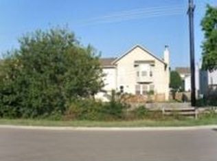 15923 S Crestview Dr, Olathe, KS 66062