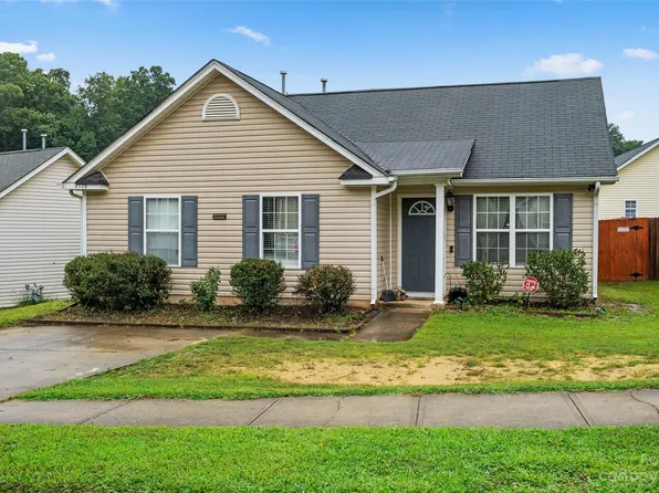 4728 Palm Breeze Ln, Charlotte, NC 28208