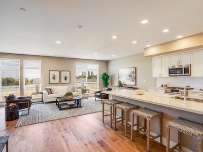 400 Mariners Island Blvd #108, San Mateo, CA, 94404