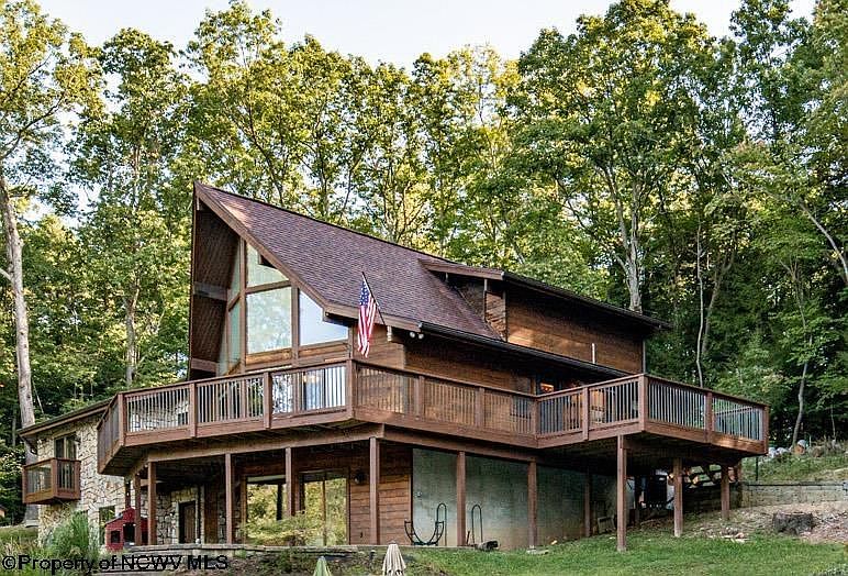 1st image of 130 Trinity Woods