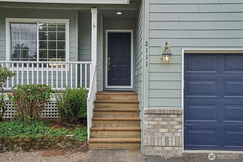 3rd image of 2111 NW Willow Drive