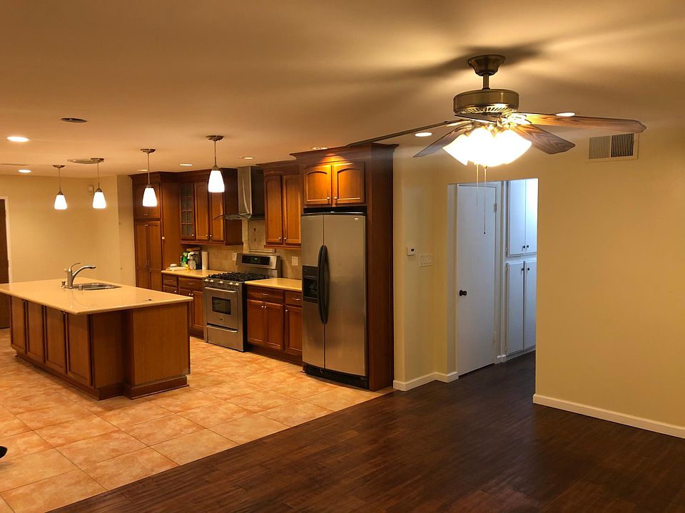 Living room / kitchen