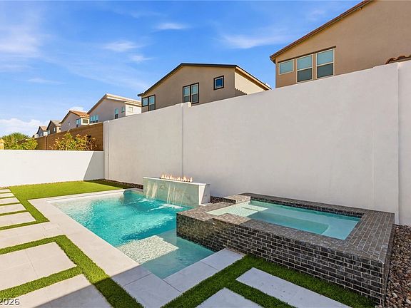 3rd image of 3263 Fountaintree Ave