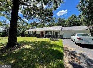 2907 Jacks Mill Rd, Chambersburg, PA 17202