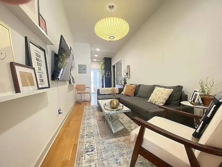 65 Richardson St #2R — Photo 1