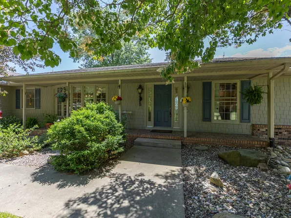 6026 95th Ave W, Taylor Ridge, IL 61284